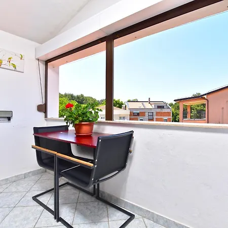 Dragan 2431 Apartamento