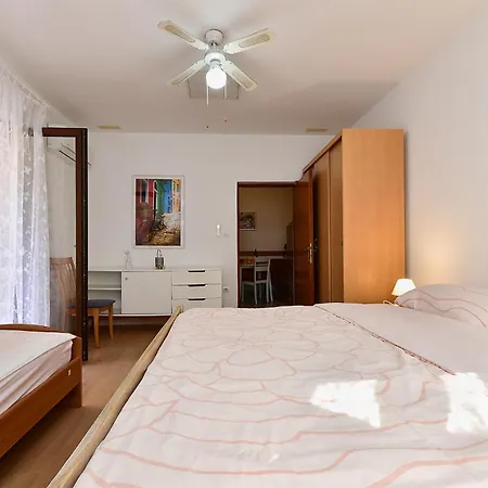 Dragan 2431 Apartamento Fažana